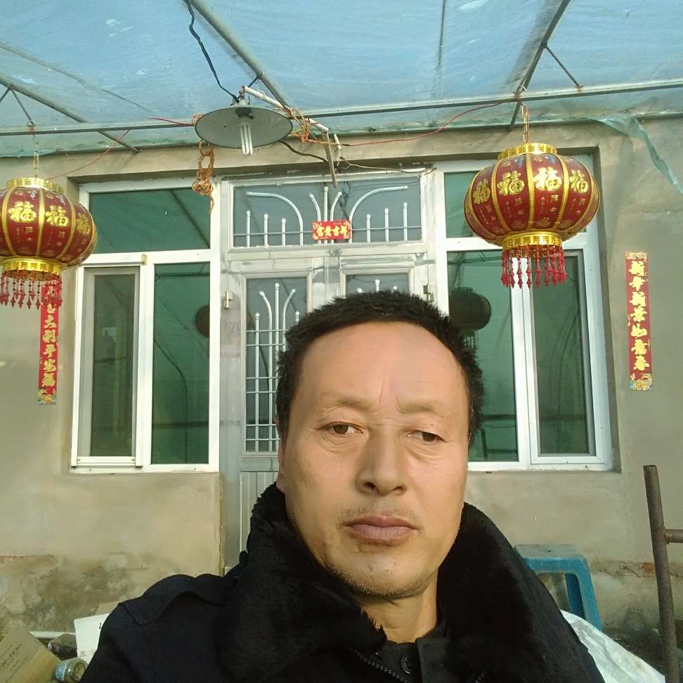 冷艳爱音响的照片