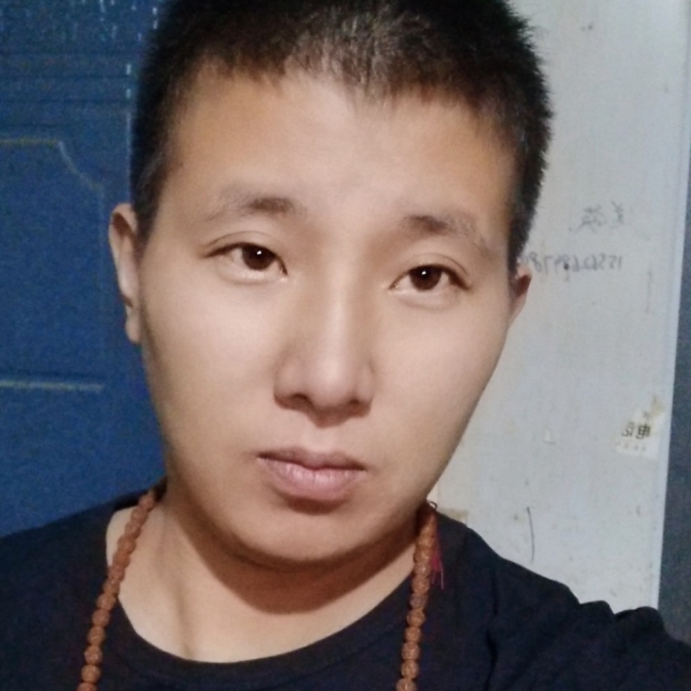 洛尘纯真的照片