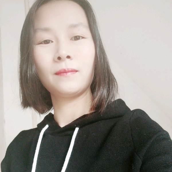 不安挽手含羞草的照片