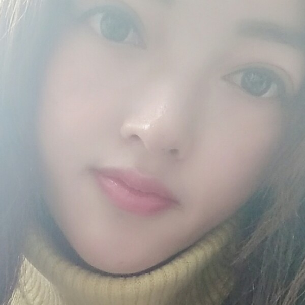 多情美女的照片