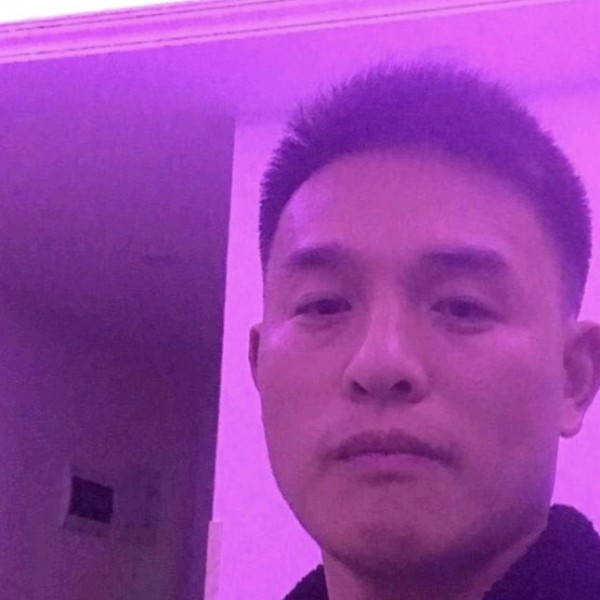 哭泣邂逅音响的照片