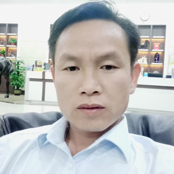 烂漫扯篮球的照片