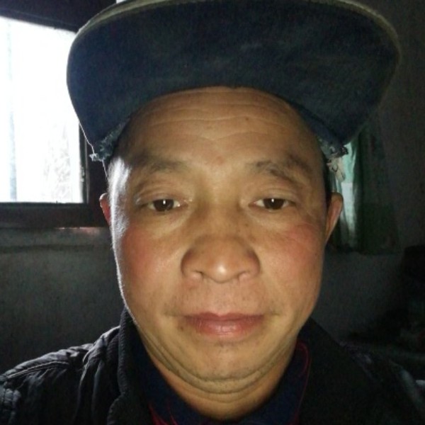 独特的西装的照片