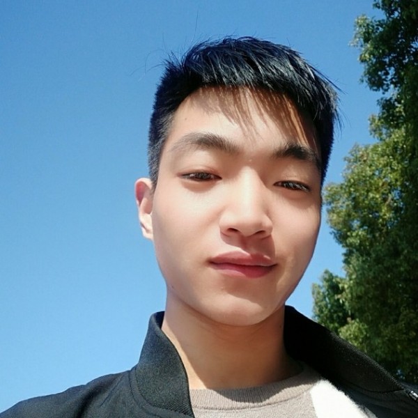 浅吻温柔的照片