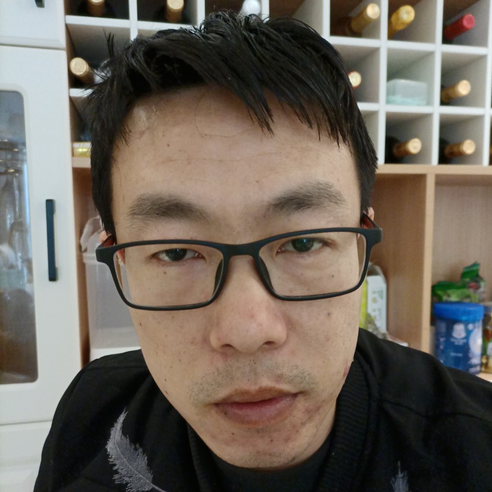 小西几ii的照片