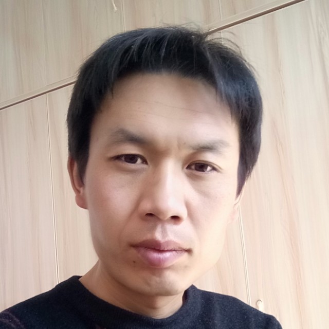 虚幻和无可取代的的照片