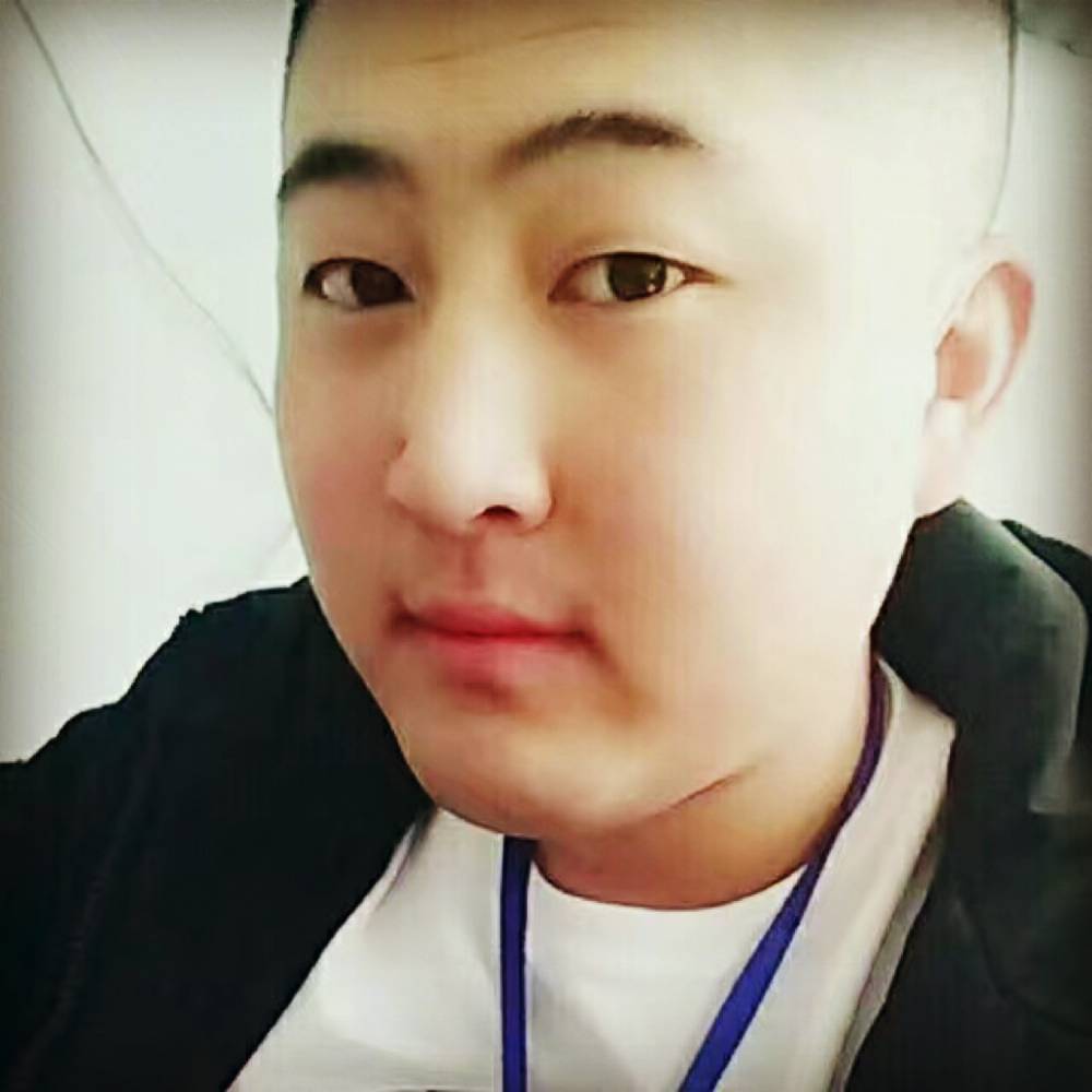 默默凝眸星星的照片