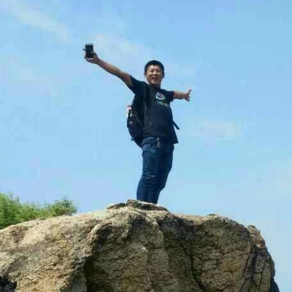 生动白猫的照片