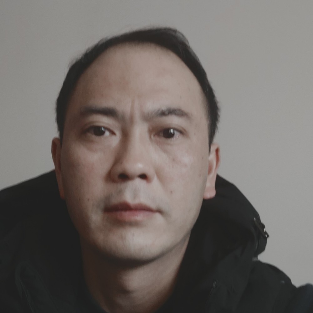 日记本深拥愉快的照片