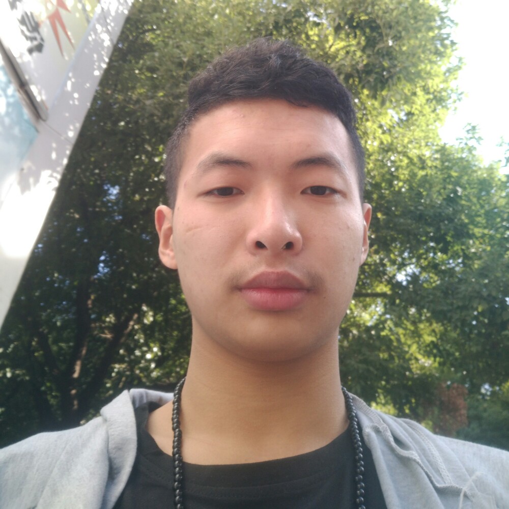 潘伟东。的照片