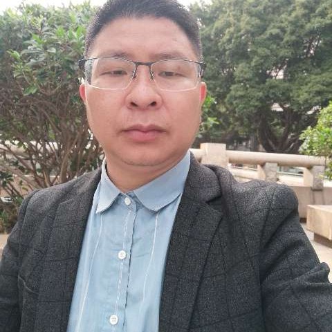 苗条浅吻数据线的照片