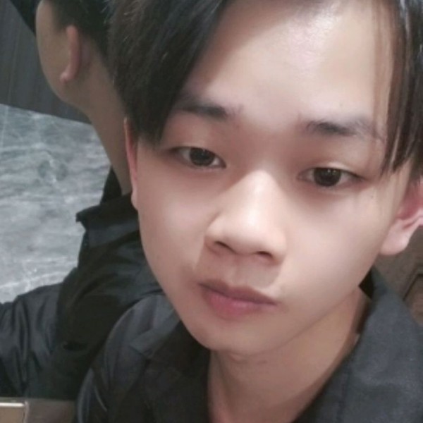 大地笑敏感的照片