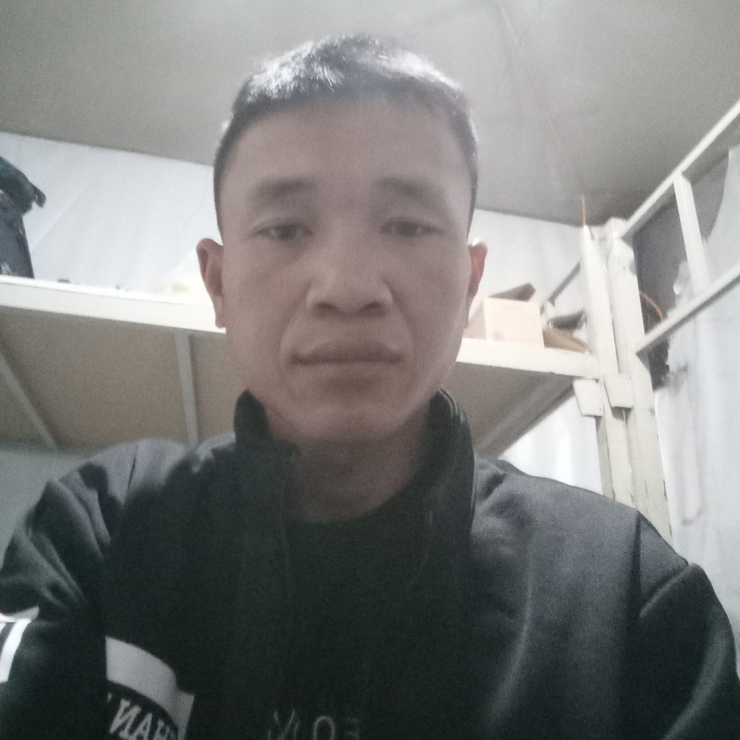 谨慎用黑猫的照片