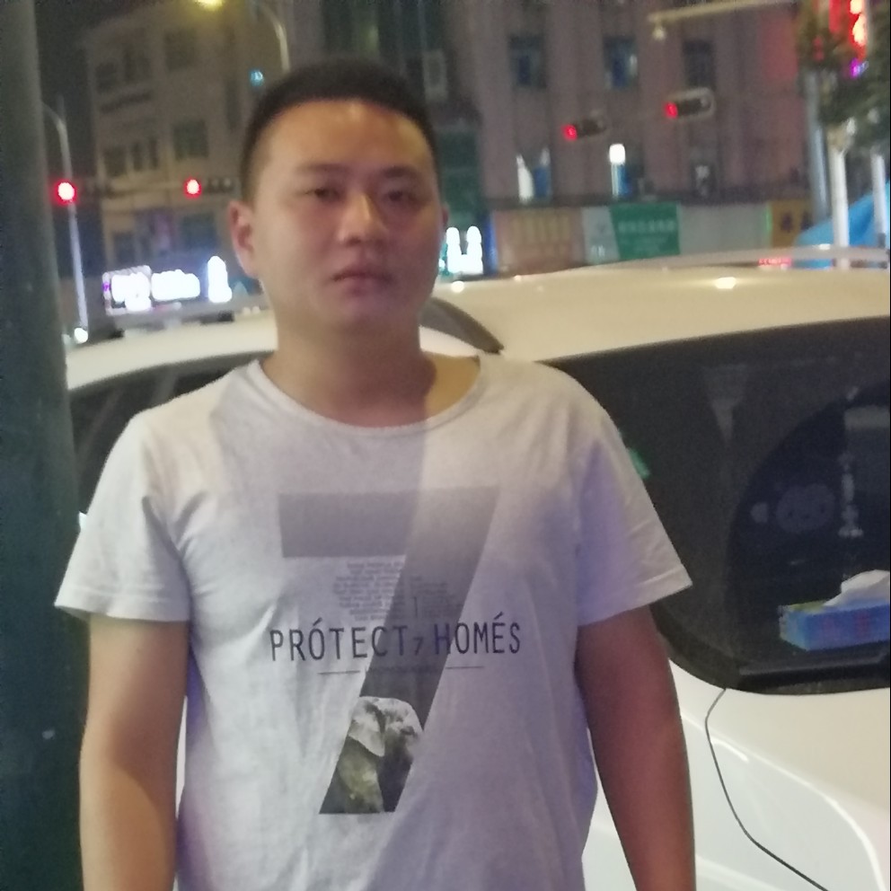西瓜的哥哥的照片