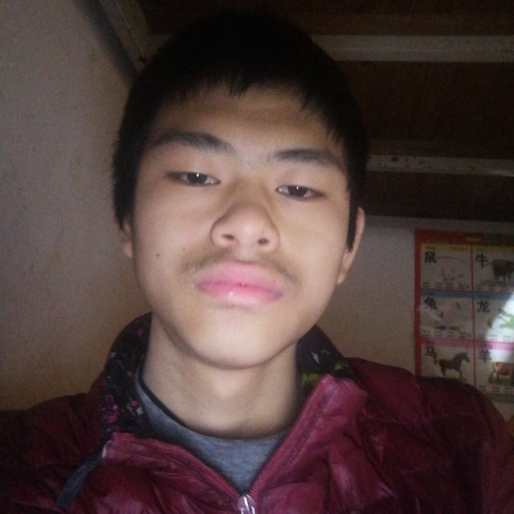 黑裤吃醋斯文的照片