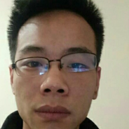 怕黑回眸萝莉的照片