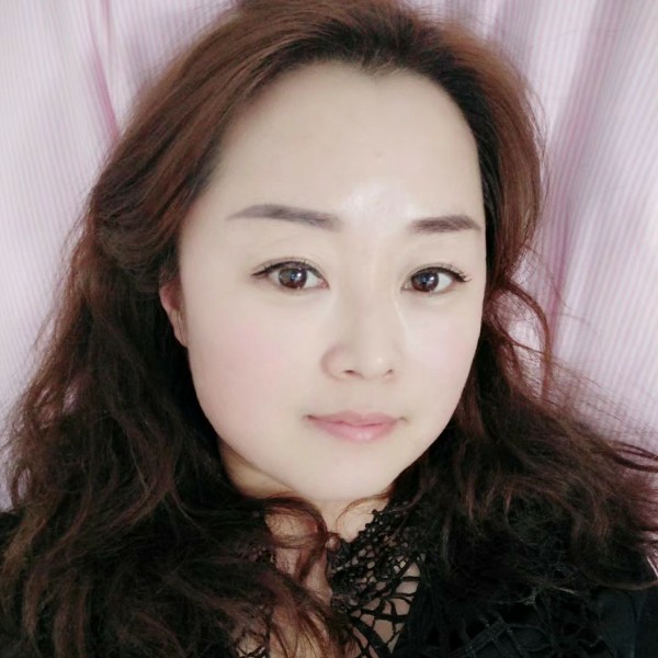 A铿锵玫瑰的照片