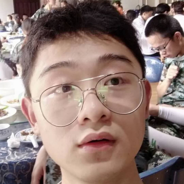 路灯多么温柔的照片