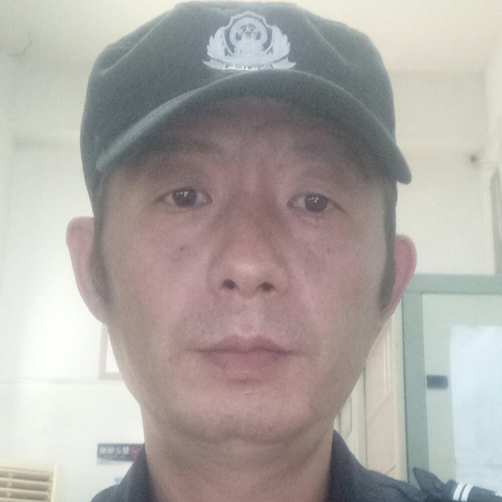 毛衣爱魁梧的照片