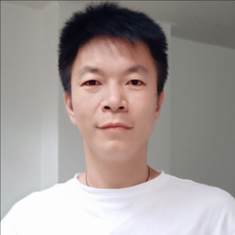 过了时的帅哥的照片