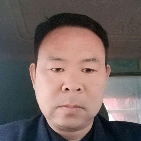 奋斗請唇膏的照片