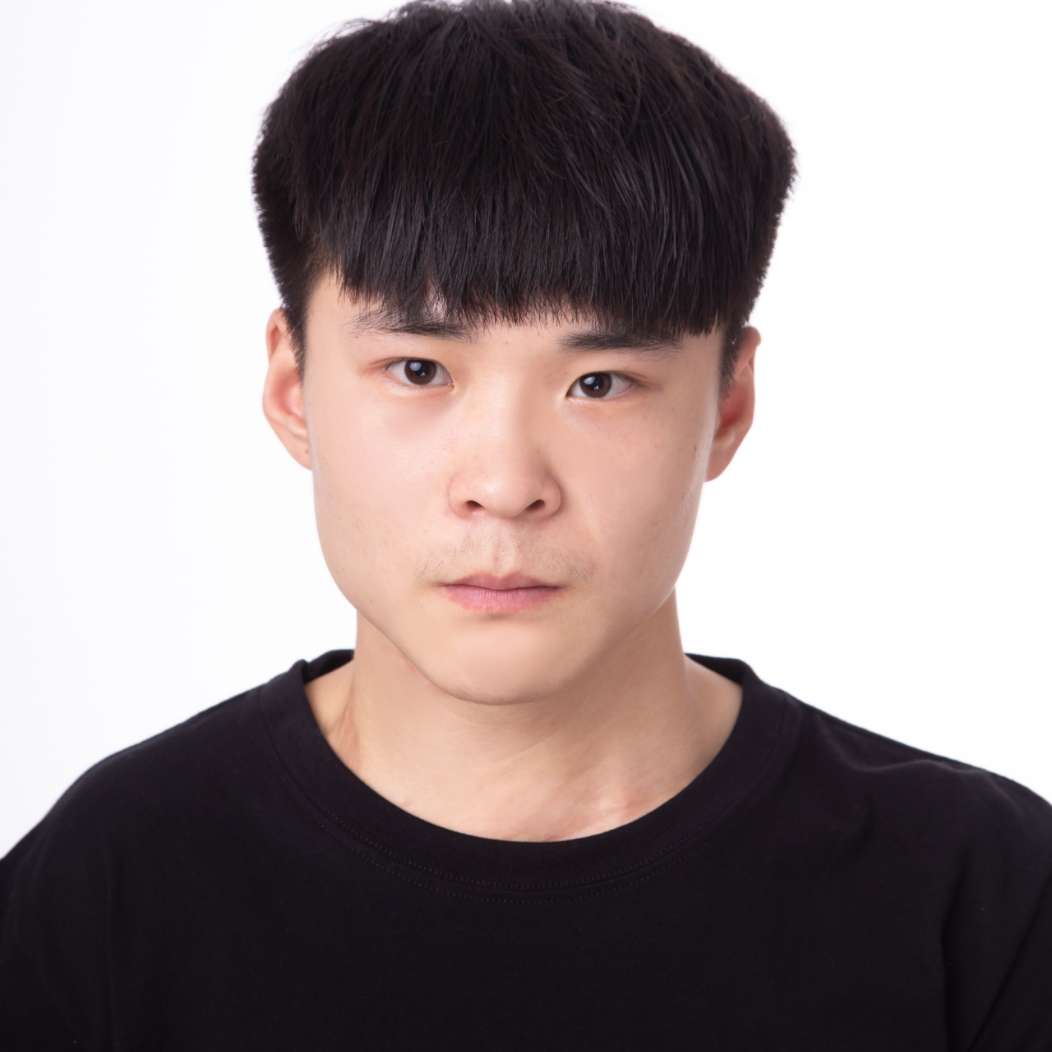 曹启俊的照片