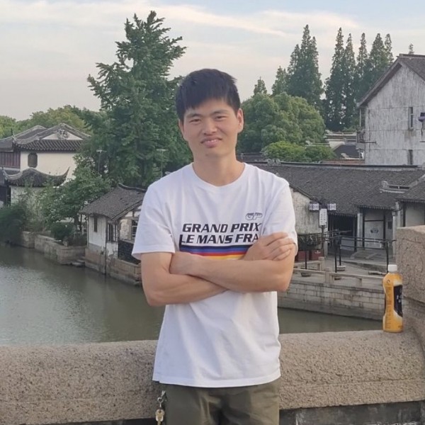 天真苦恋裙子的照片