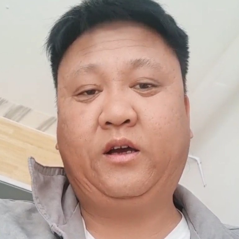 玩命泪了黑裤的照片
