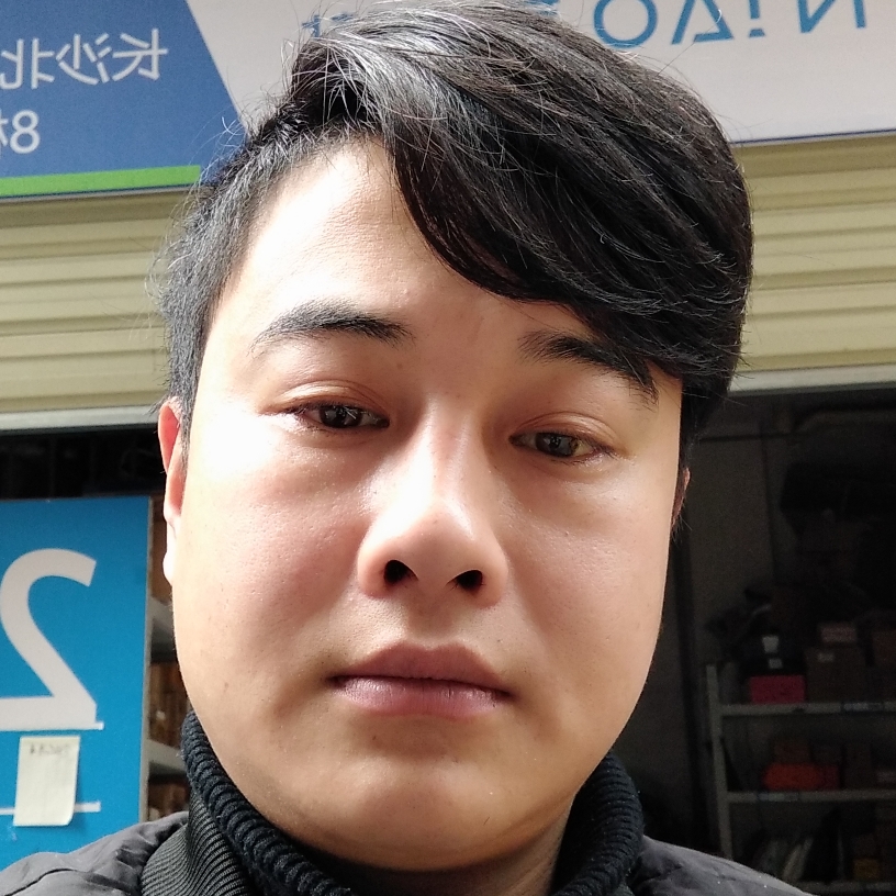 战斗机邂逅明媚的照片
