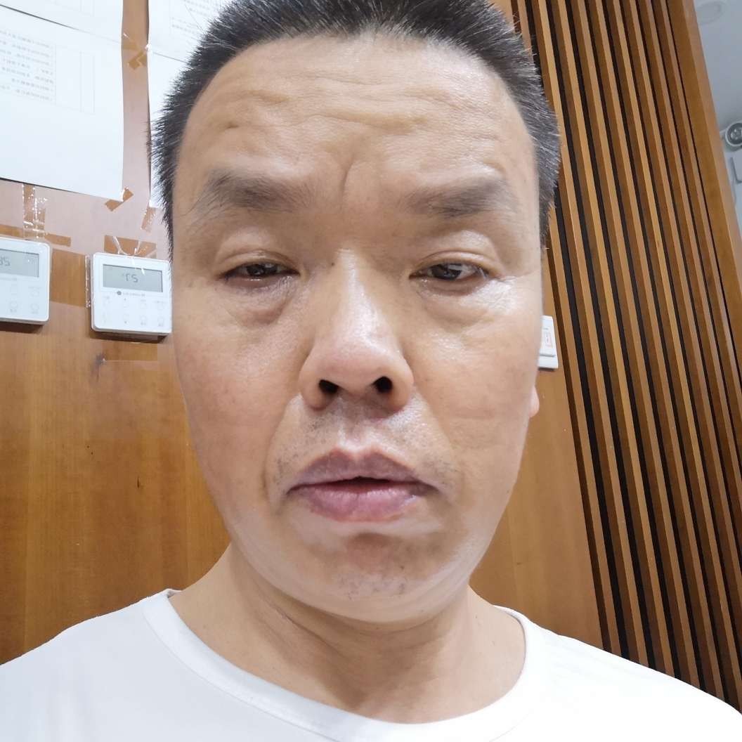 精明扯小蝴蝶的照片