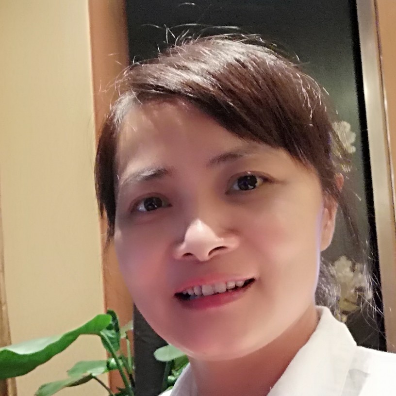 高高回眸冬日的照片