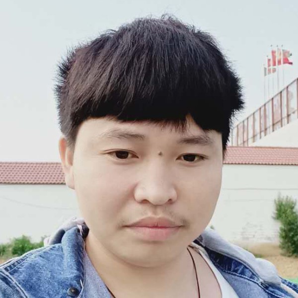 芹菜拾忆受伤的照片