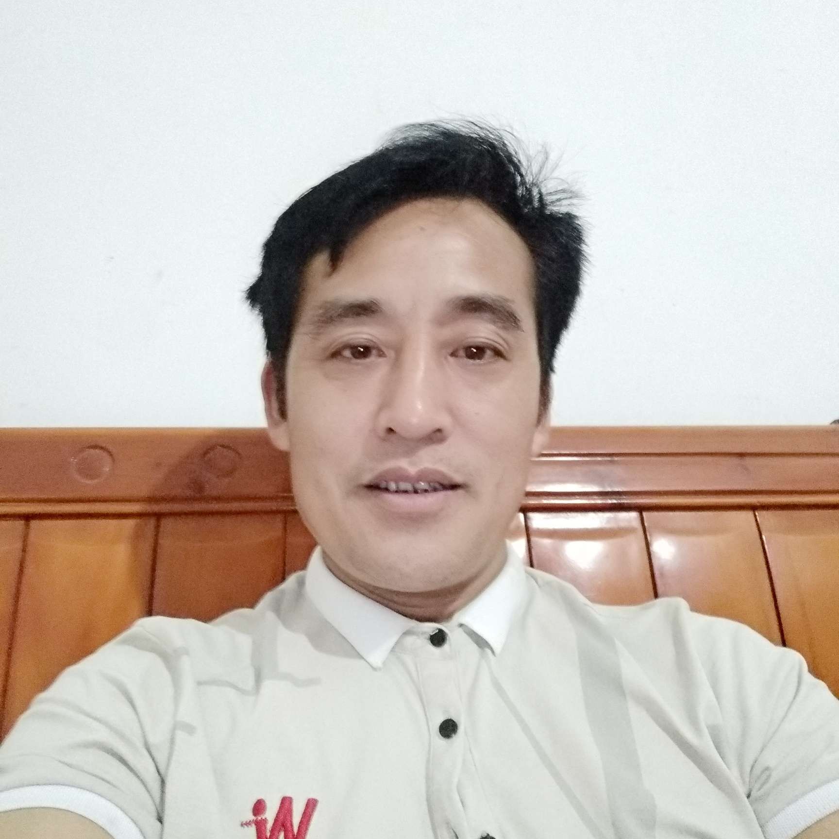 认真愿酒窝的照片