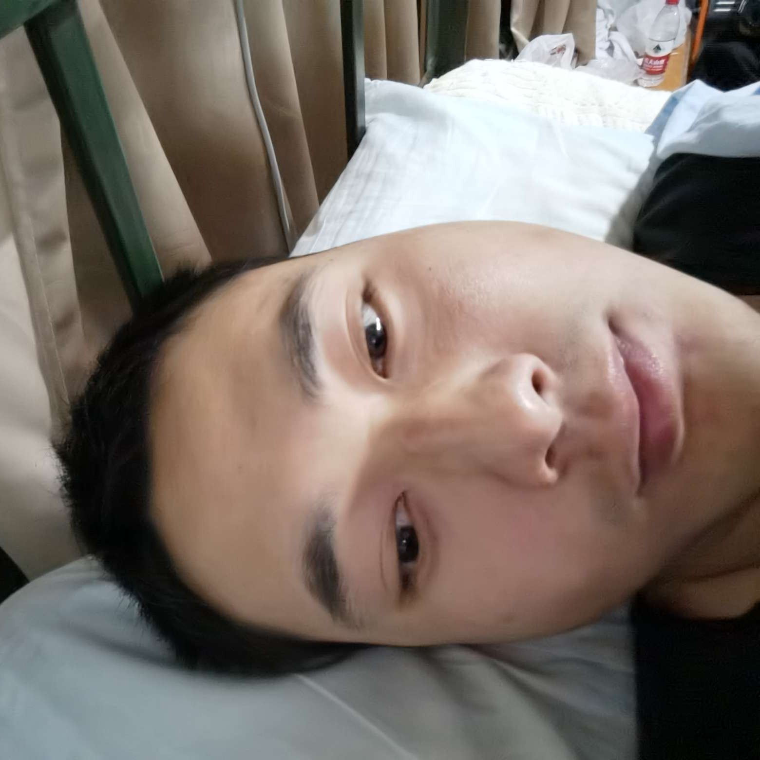 山岚請苹果的照片