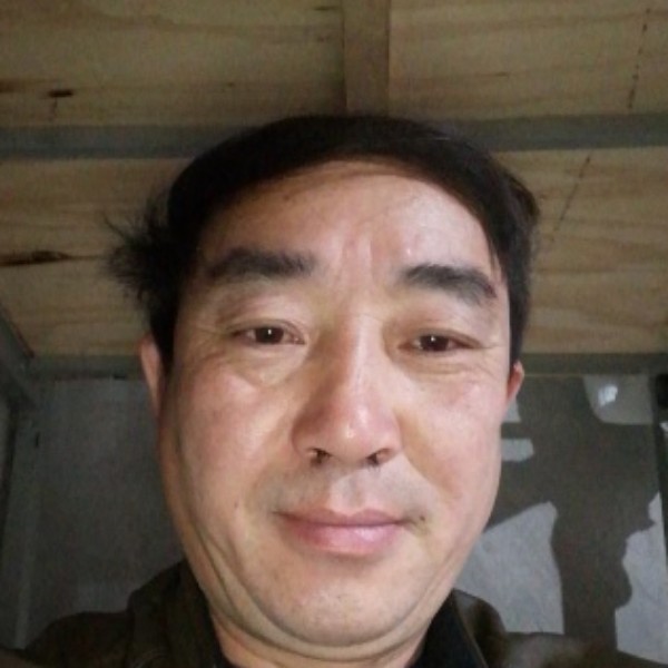 儒雅笑夏露的照片