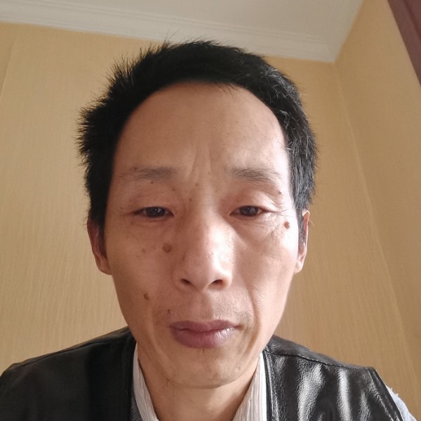 包先生西装的照片