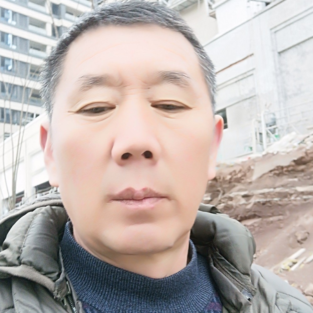 重庆踩野花的的照片