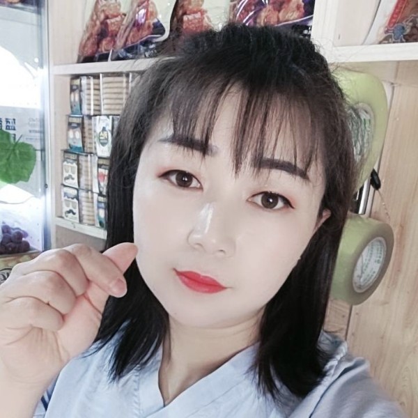 悦耳浅吻晨曦的照片