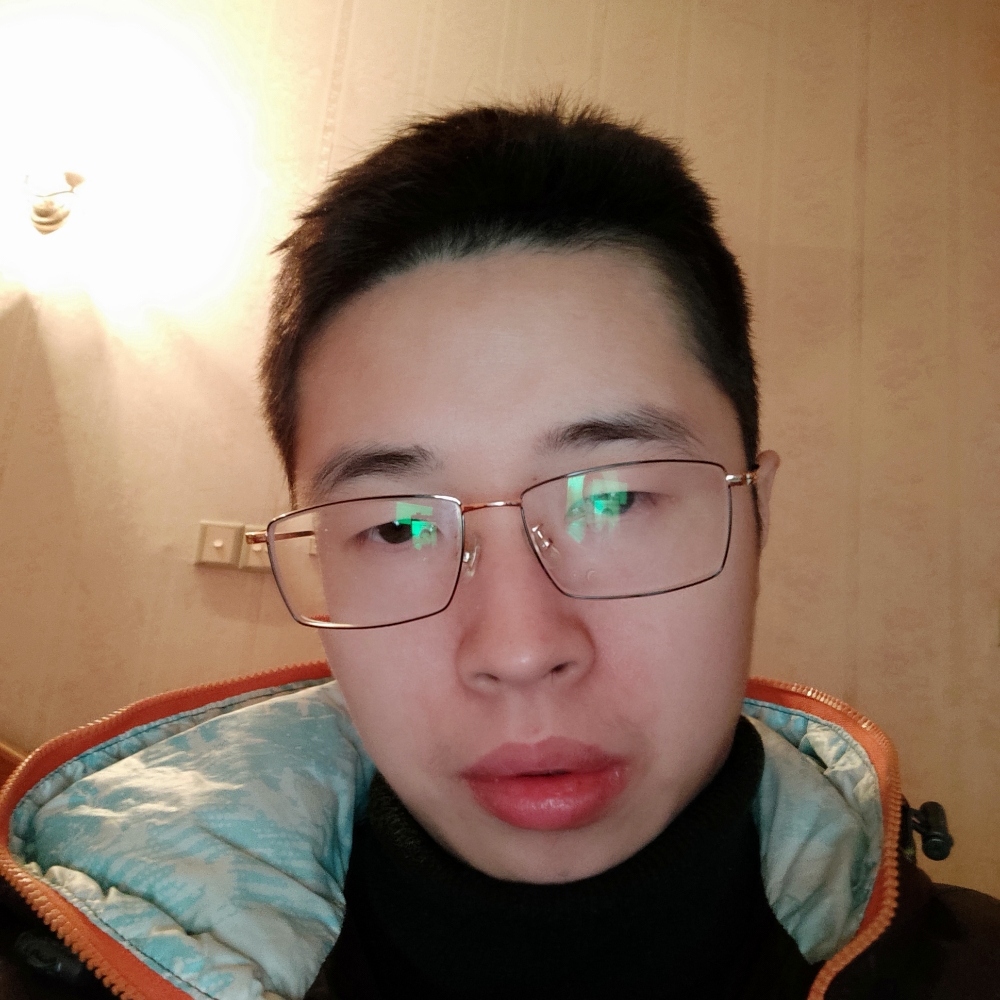 隔壁老六的照片