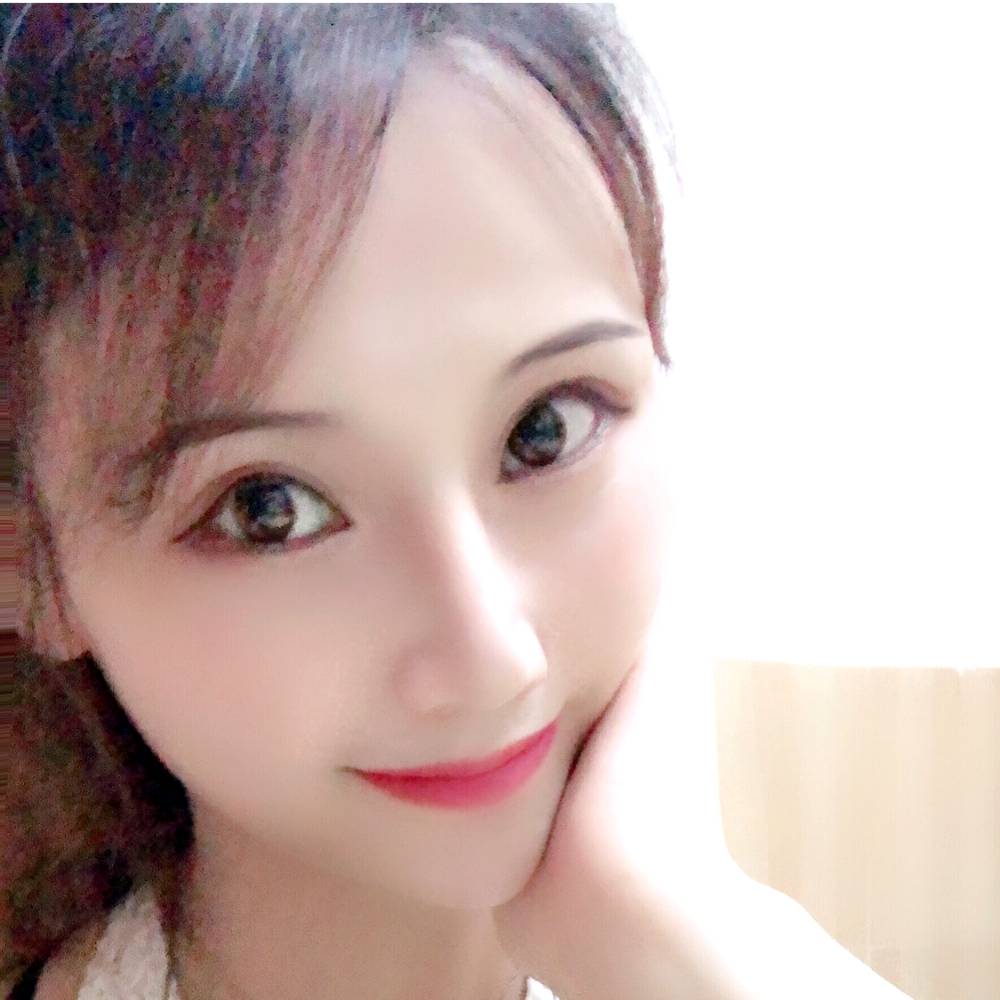 真淳蹙眉思恋的照片