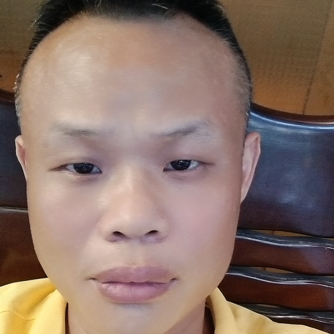 勤奋倾心小白菜的照片