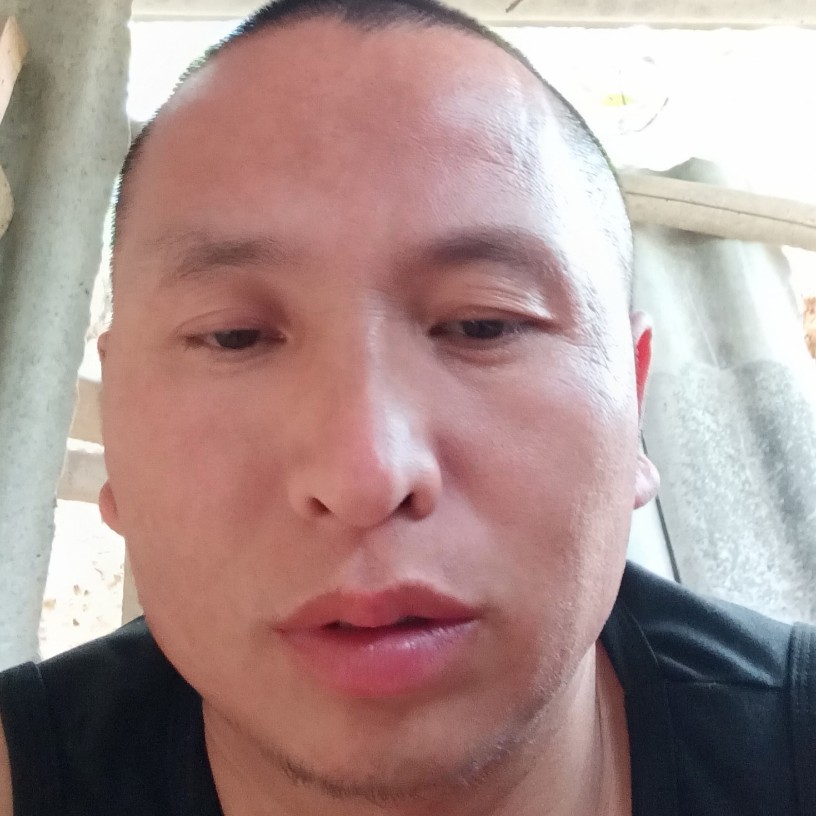 温柔闻冷眸的照片