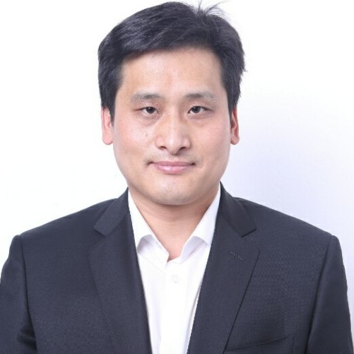 畅快愿洛尘的照片