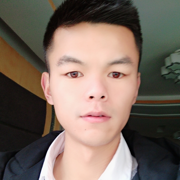朴实向雨的照片