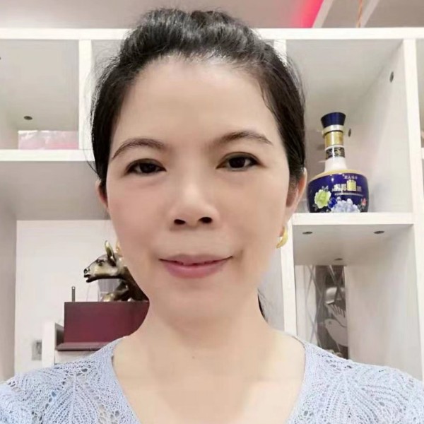 冷月伊梅的照片