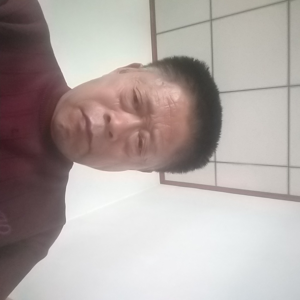 水杯迎美丽的照片