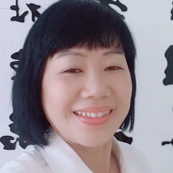 默默方铅笔的照片