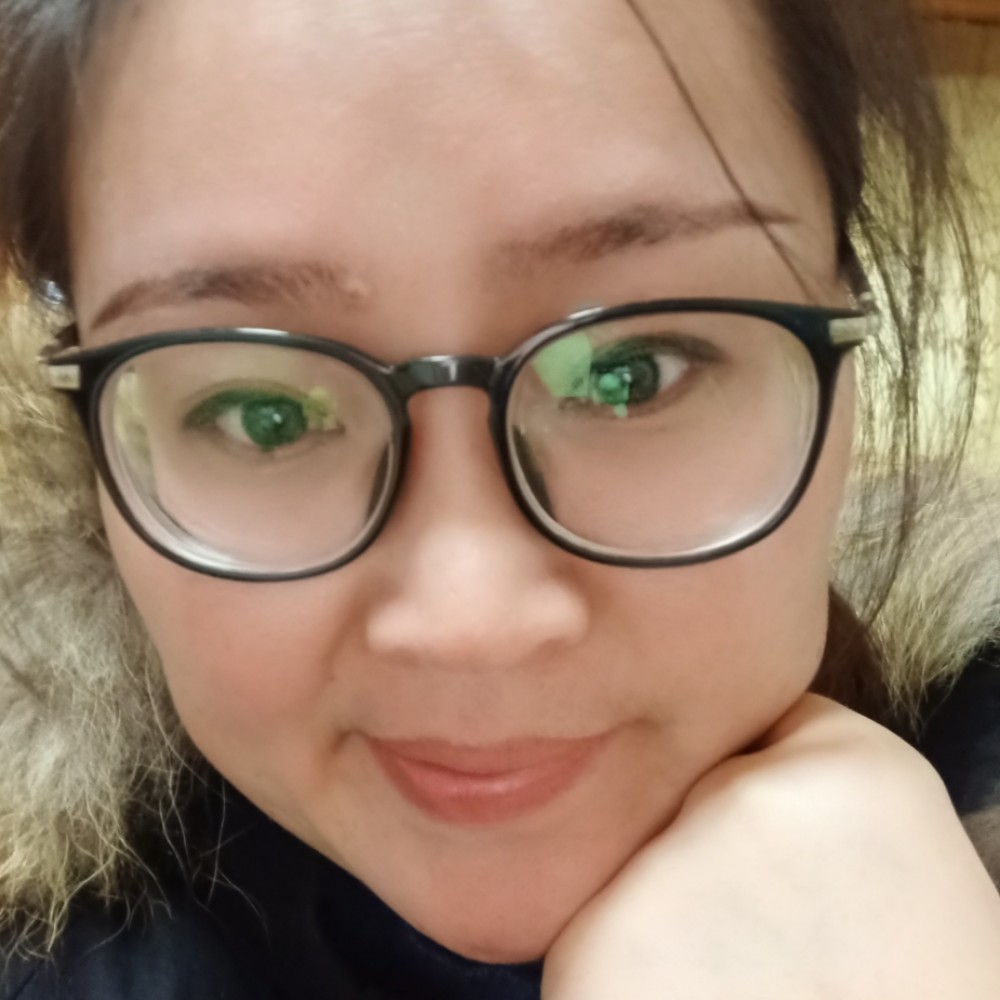 风中踢小刺猬的照片