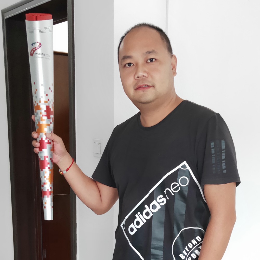 路灯独寂的照片
