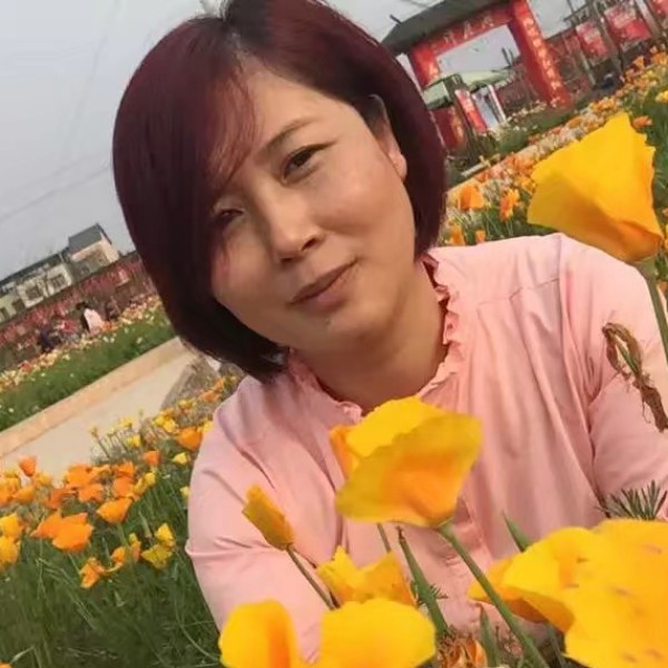 发箍蹁跹冷酷的照片